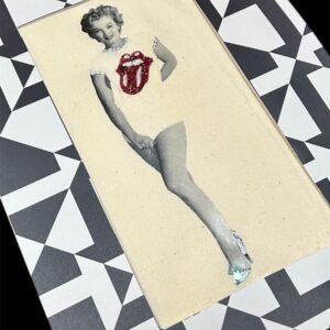 marilyn-monroe-in-a-rolling-stones-tee