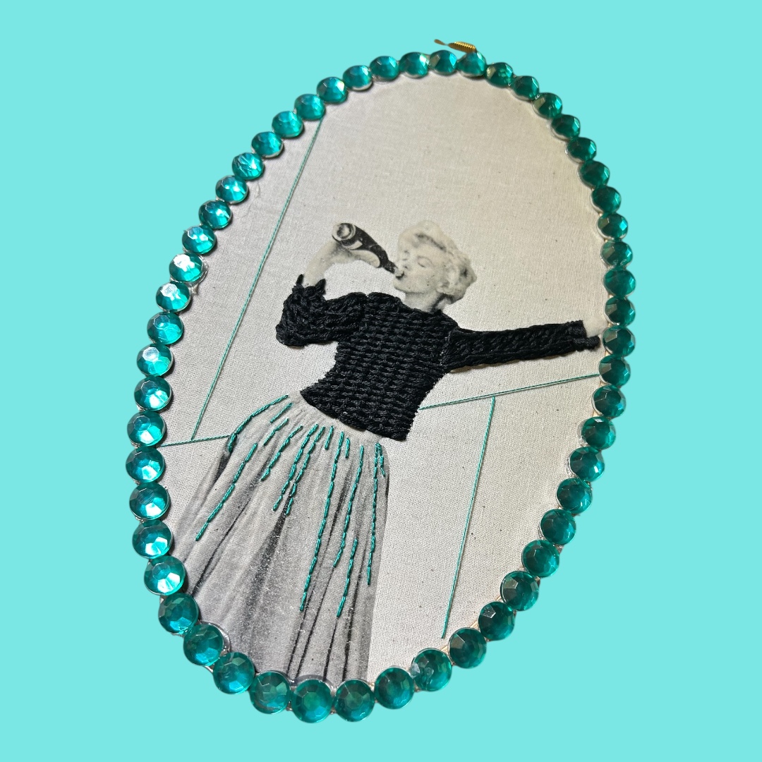 Marilyn Monroe Embroidery Art — Hand-Embroidered Portrait with Teal Gem Frame | - Image 3