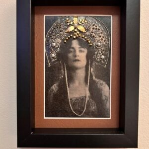 harriet-cohen-embroidered-portrait-mixed-media-textile-art-hand-embroidery-on-vintage-photograph