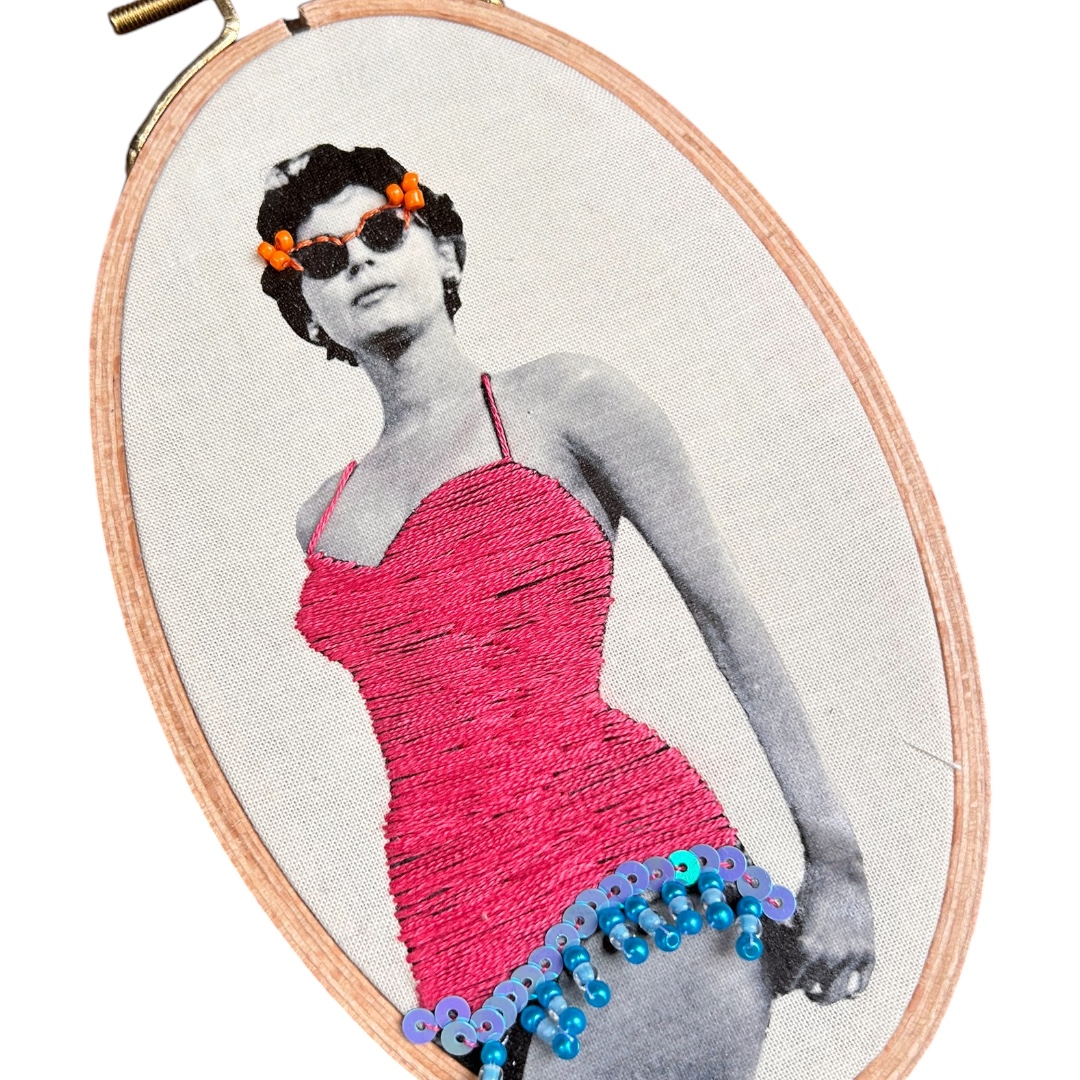 Ava Gardner — Hand-Embroidered Old Hollywood Fashion Portrait - Image 4